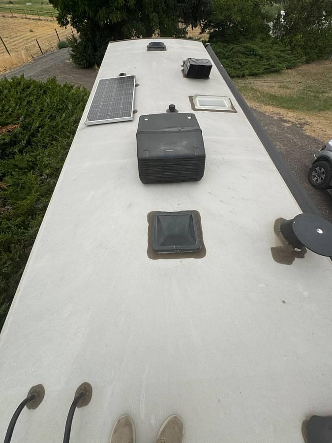 Used 2023 Rockwood Ultra Lite Travel Trailer