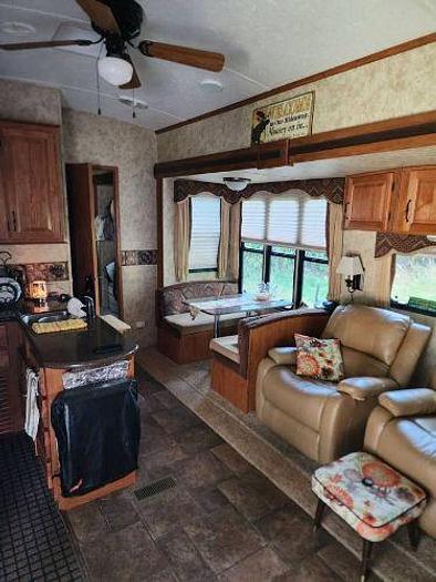 Used 2013 Keystone Montana Mountaineer 346LBQ