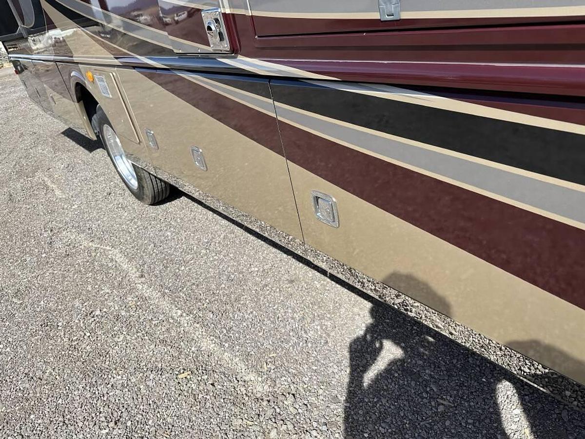 Used 2019 Fleetwood Southwind 34C