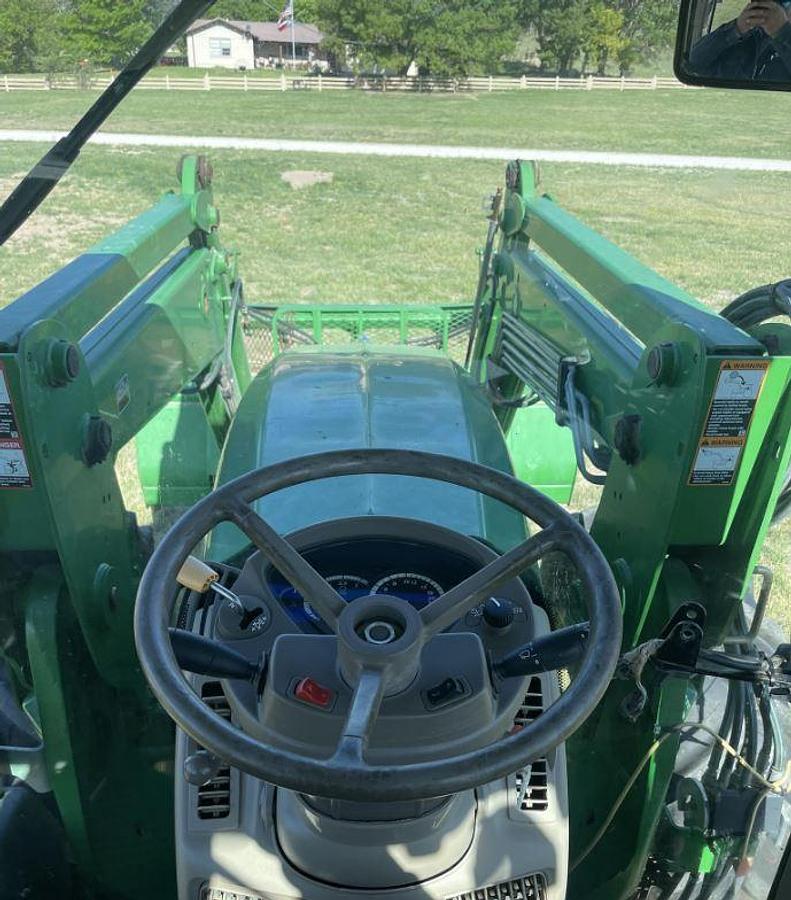 Used 2008 JOHN DEERE 7330 PREMIUM TRACTOR