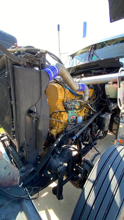 Used 2000 Kenworth W900 Conventional Sleeper Semi