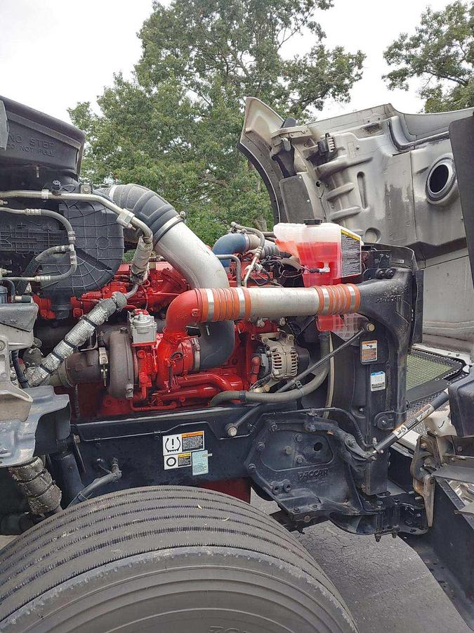 Used 2019 Kenworth T880 with 2013 Doonan Specialized Drop Deck Trailer