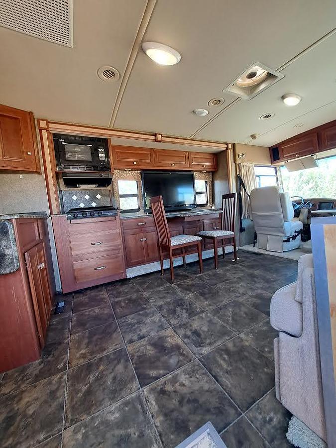Used 2013 Itasca Sunstar 30T Class A Motorhome