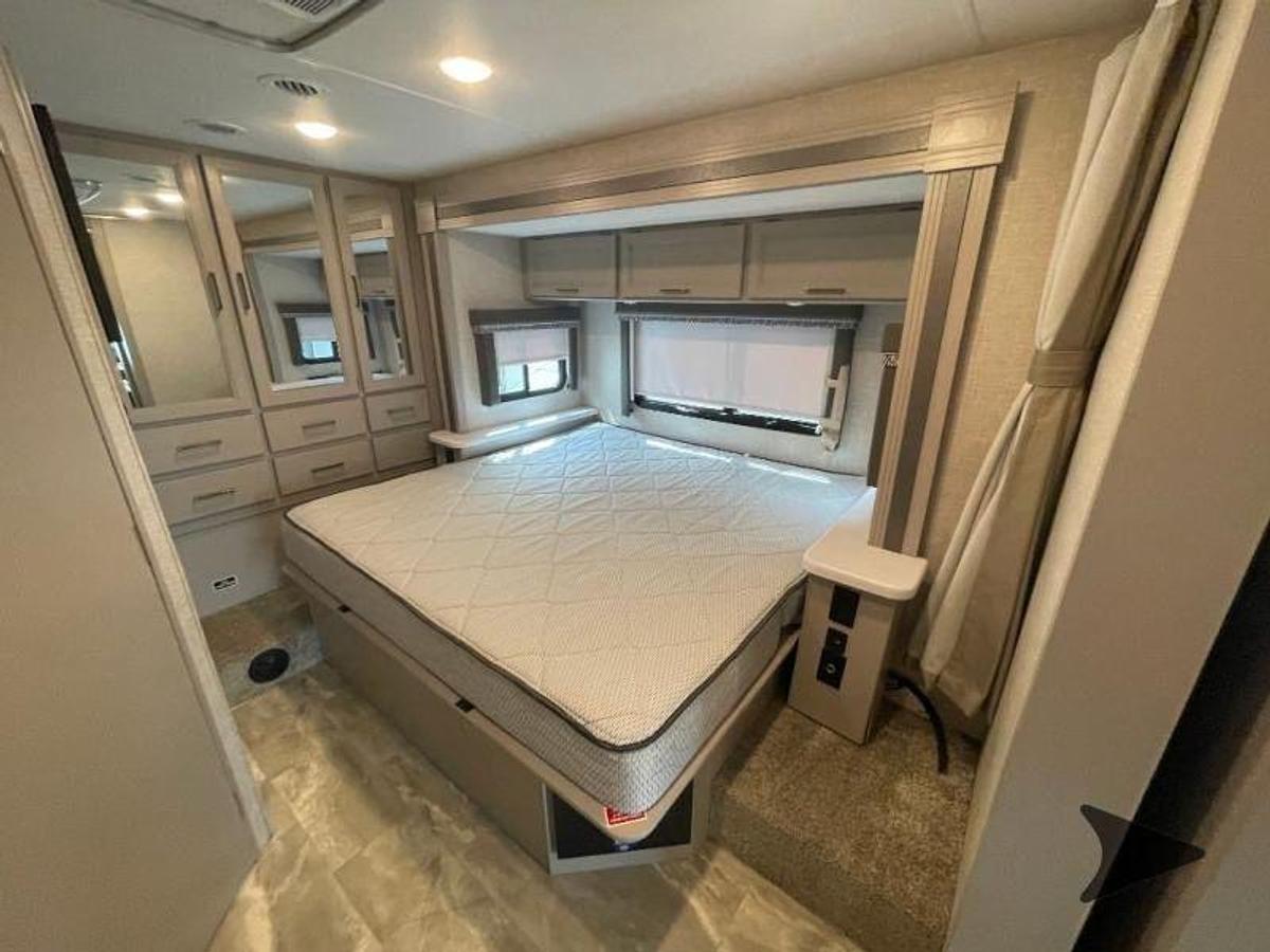 Used 2024 Thor Motor Coach Quantum KW29