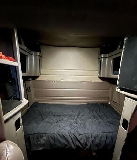 Used 2007 Peterbilt 379