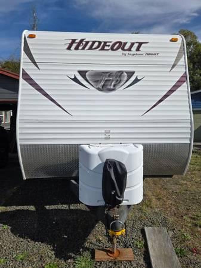 Used 2014 Keystone Hideout 24RLWE Travel Trailer