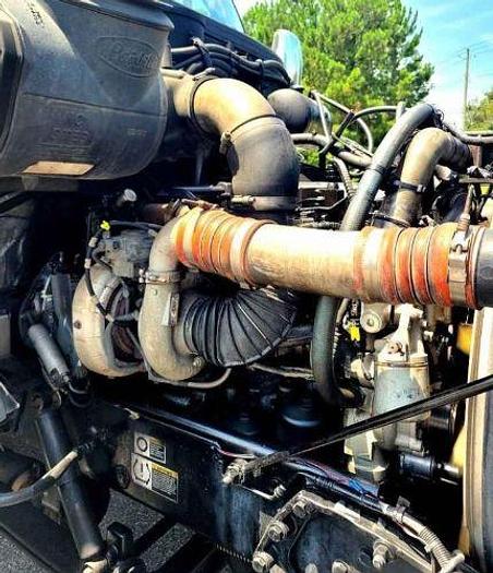 Used 2012 Peterbilt 587