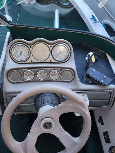 Used 2000 Crestliner Superhawk 1700 with Trailer