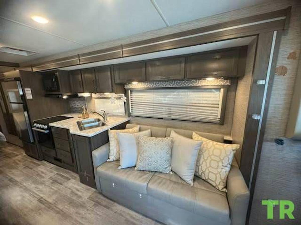 Used 2022 Thor Freedom Traveler