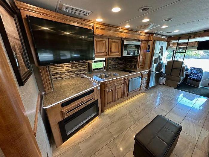 Used 2019 Forest River Berkshire XL 40C