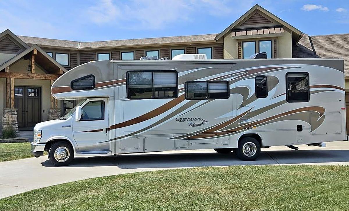 Used 2011 Jayco Greyhawk