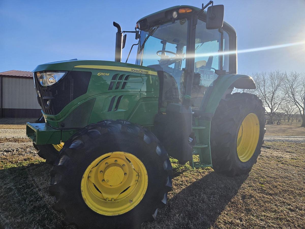 Used 2019 John Deere 6110M