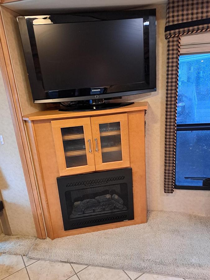 Used 2008 Winnebago Tour 40FD