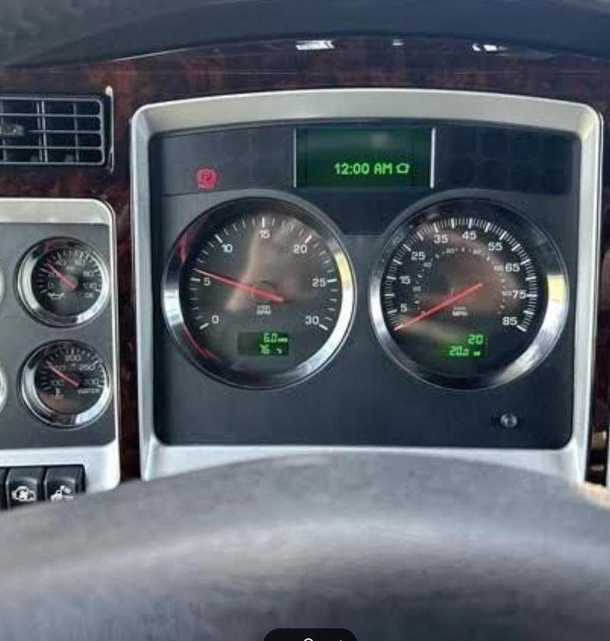 Used 2025 Kenworth W900L