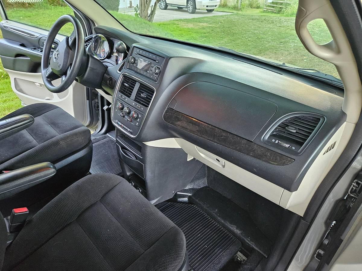 Used 2016 Dodge Grand Caravan RT SXT Van