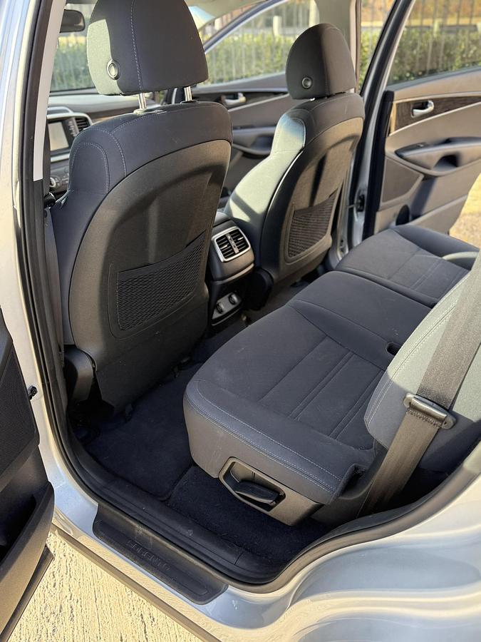 Used 2019 Kia Sorento LX 2WD