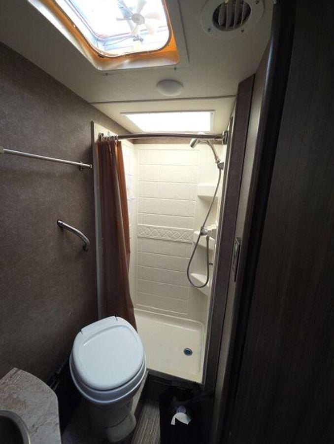 Used 2017 Thor Gemini 23TB