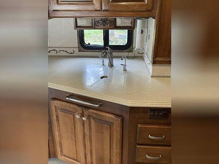 Used 2012 Tiffin Phaeton 40QBH