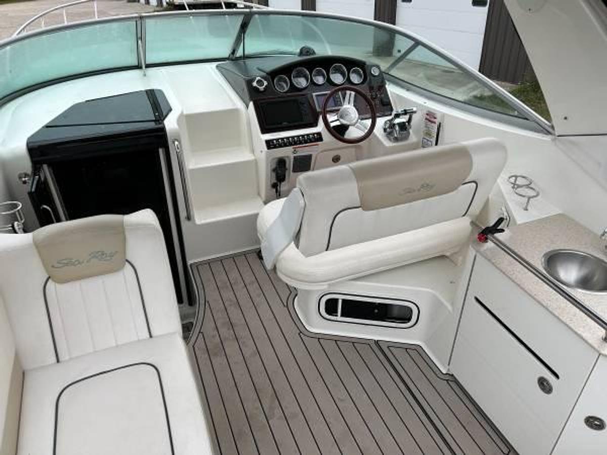 Used 2010 SEA RAY SUNDANCER 310