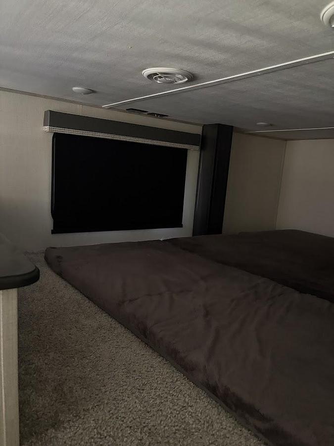 Used 2022 Keystone Avalanche 390D Fifth Wheel