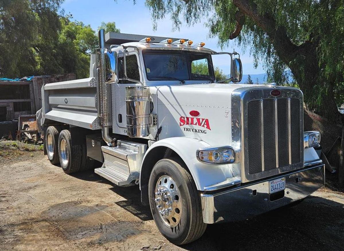 Used 2022 Peterbilt 389 Dump Truck