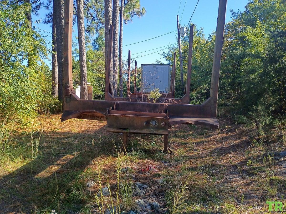 Used 2010 Logging Trailers 40' and 44'