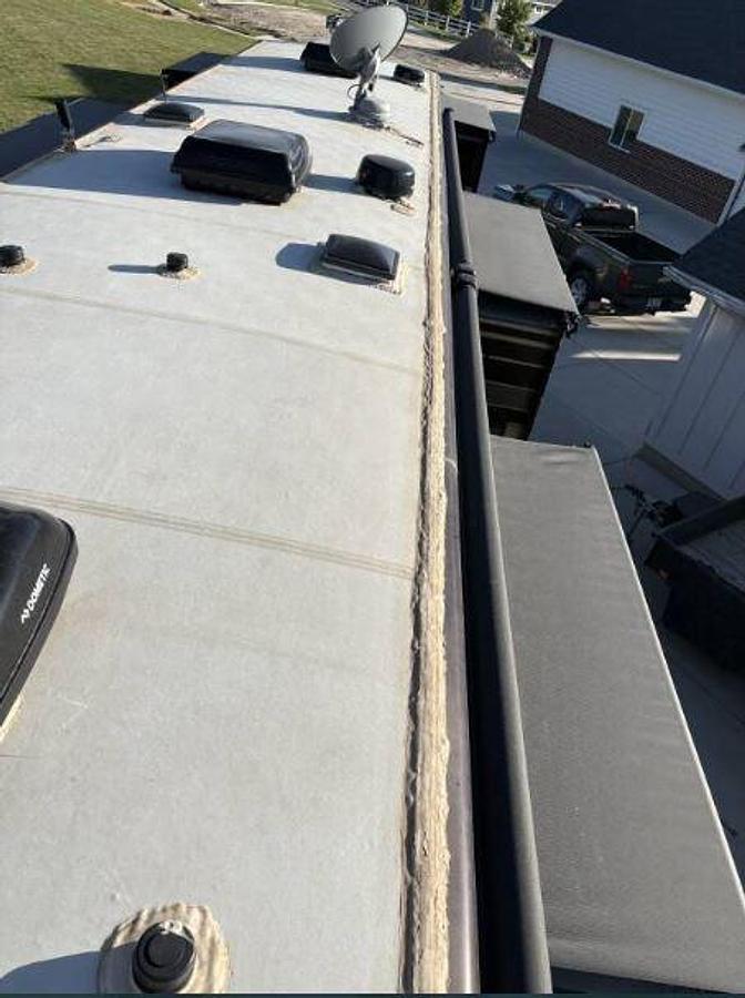 Used 2023 Luxe Elite 44FL Fifth Wheel