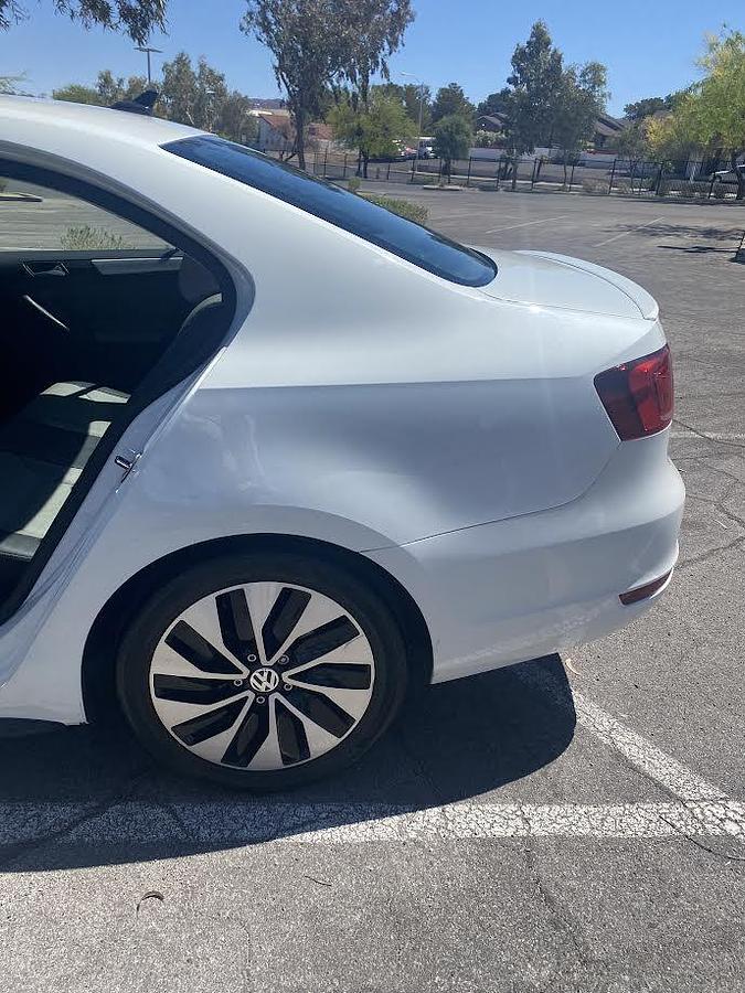 Used 2013 Volkswagen Jetta Hybrid SEL Premium