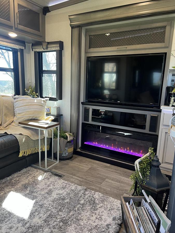 Used 2021 Keystone Montana 3781RL Fifth Wheel