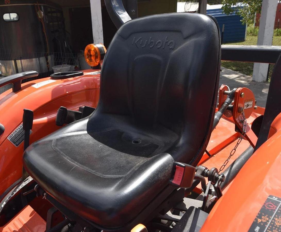 Used 2024 Kubota L3302HST