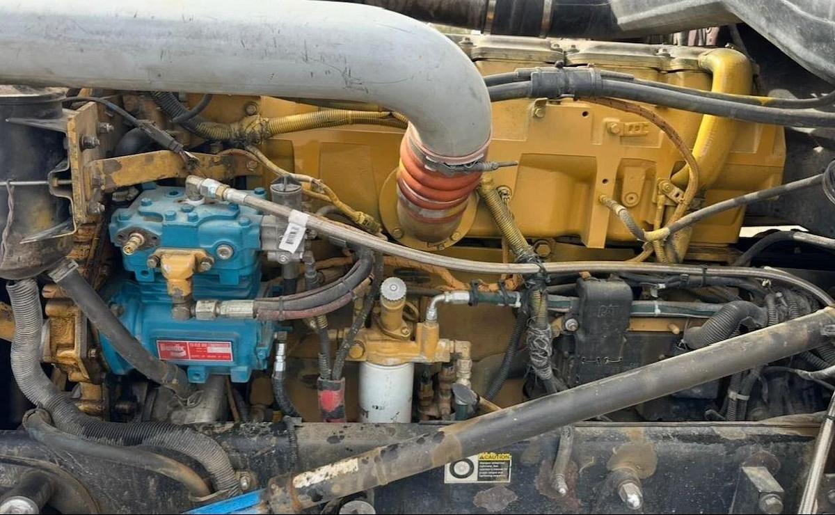 Used 2002 Peterbilt 379