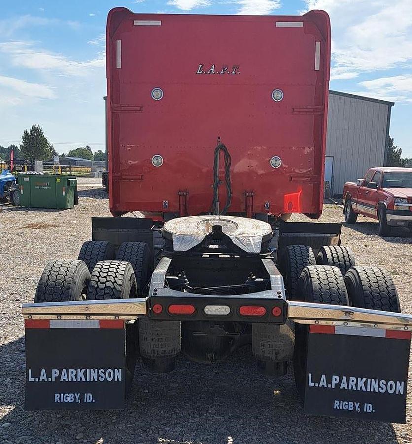 Used 2022 Peterbilt 389 Sleeper Semi Truck