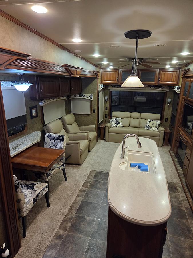 Used 2014 Redwood 36FB and 2014 Ford F350