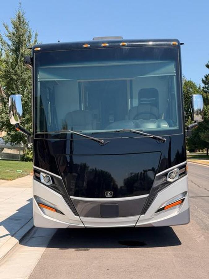 Used 2022 Tiffin Allegro RED 37BA Class A Motorhome