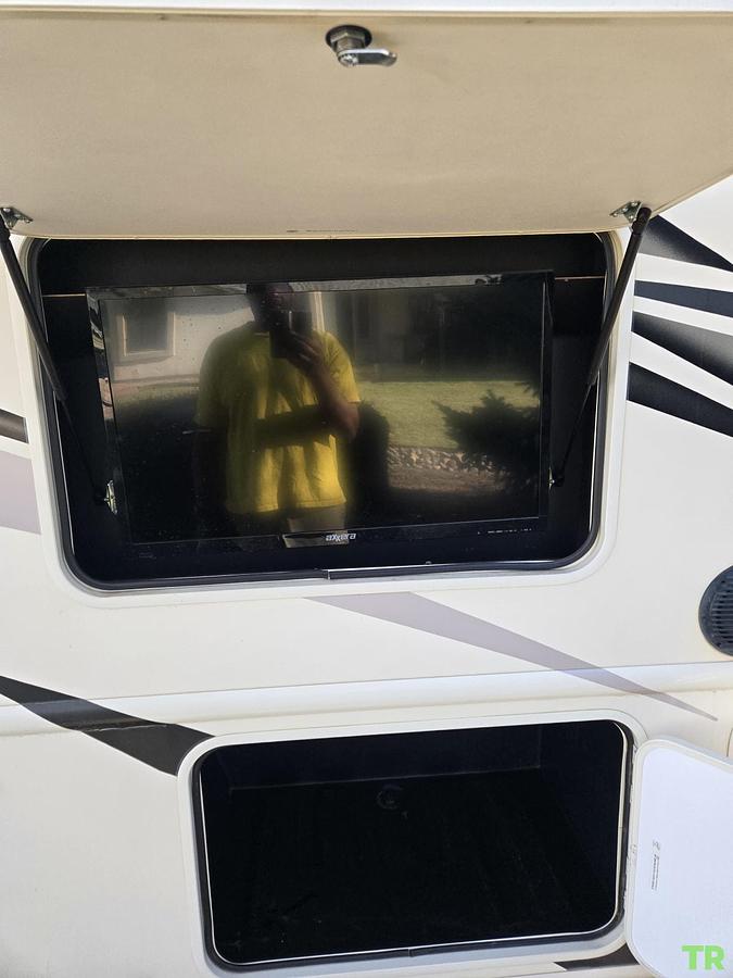 Used 2018 Thor Motor Coach A.C.E. 30.4