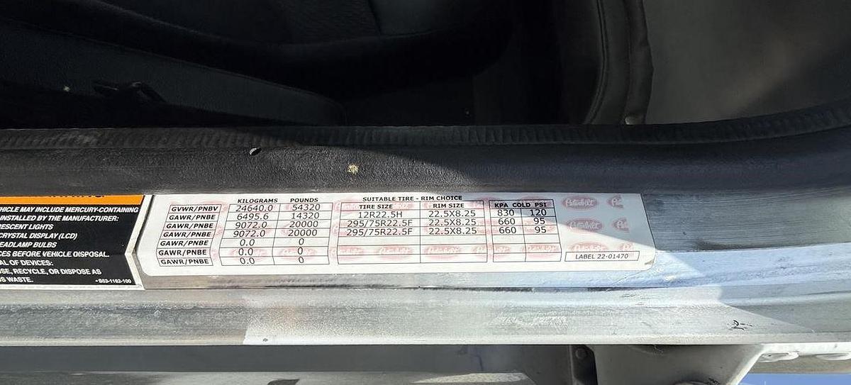 Used 2012 Peterbilt 388 Wrecker Tow Truck