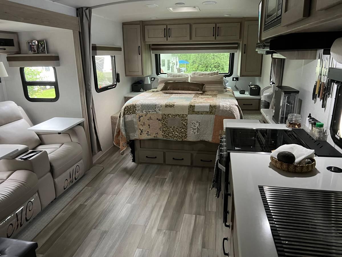 Used 2024 Forest River Rockwood Mini Lite 2205S