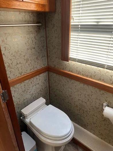 Used 2005 Holiday Rambler Navigator 45PBT