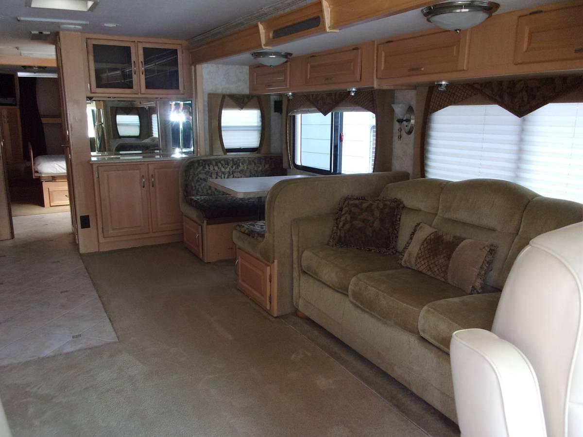 Used 2005 National Tropical T399