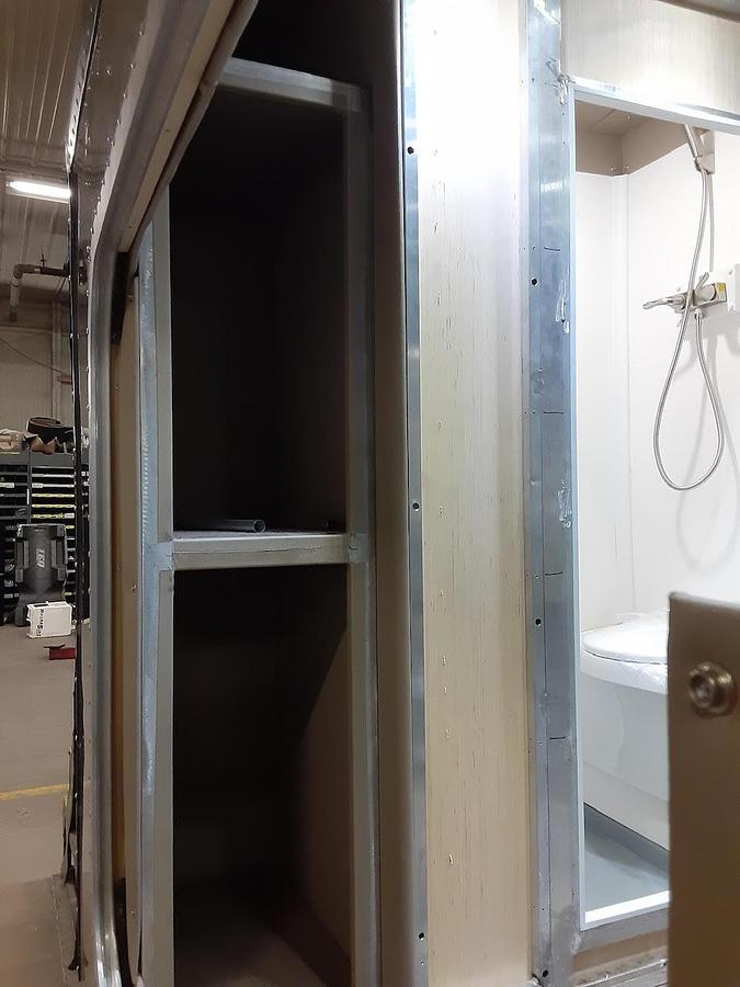 Used 2000 Kenworth W900 Conventional Sleeper Semi