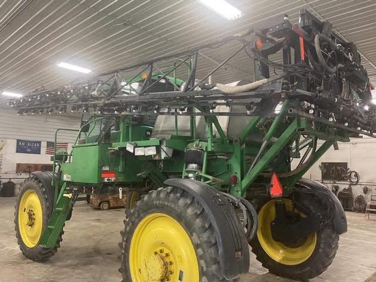 Used 2001 John Deere 4710 Self Propelled Sprayer