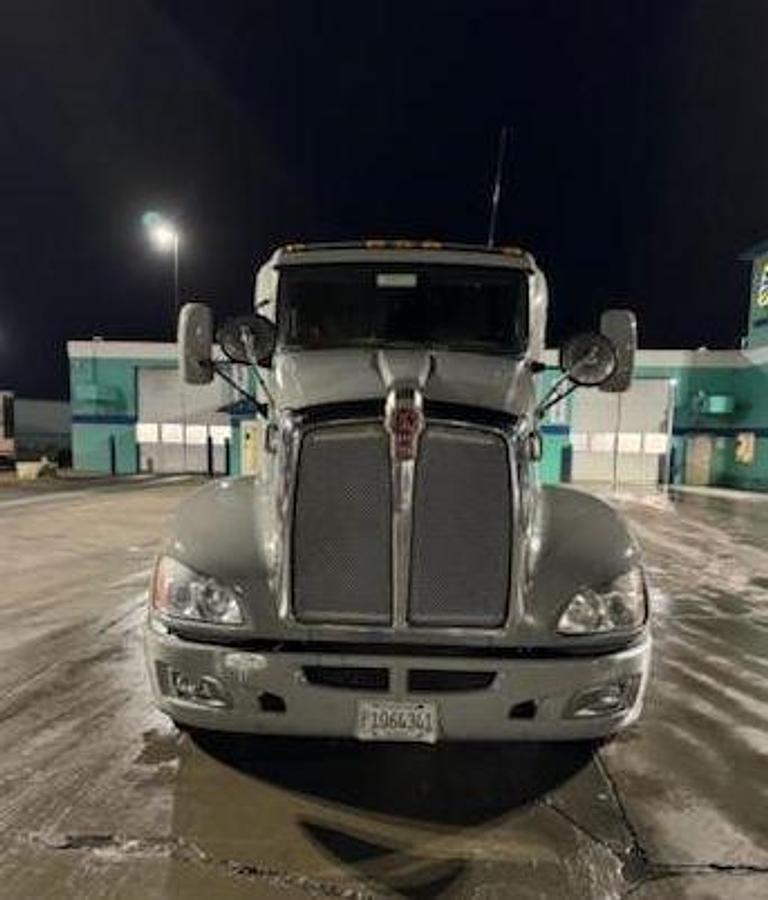 Used 2012 Kenworth T660