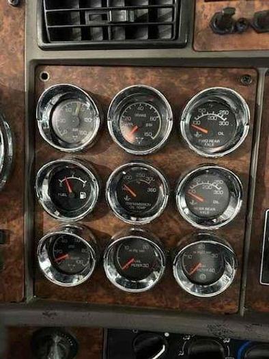 Used 2005 KENWORTH W900L