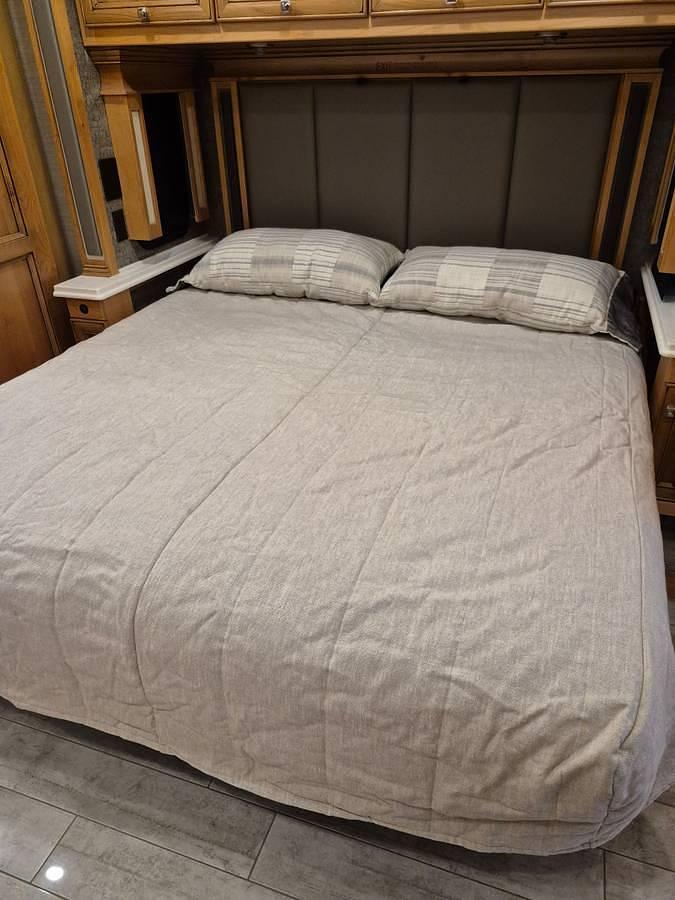 Used 2021 Tiffin Phaeton 40QBH Class A Motorhome