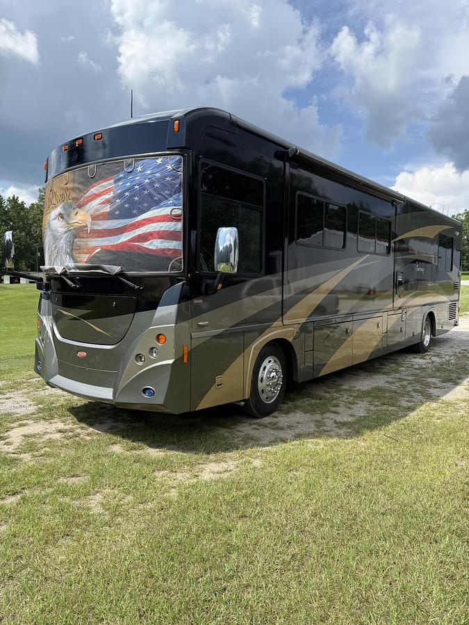 Used 2009 Winnebago Journey 39Z