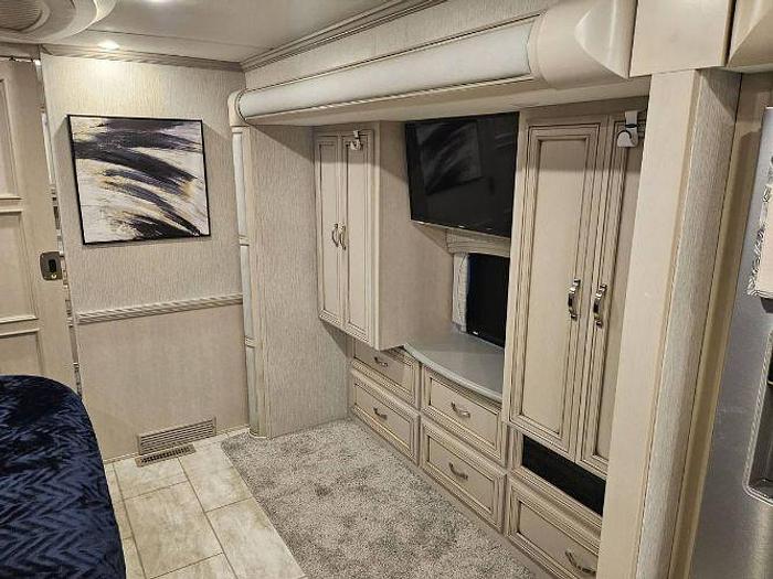 Used 2023 Newmar Kountry Star 4037