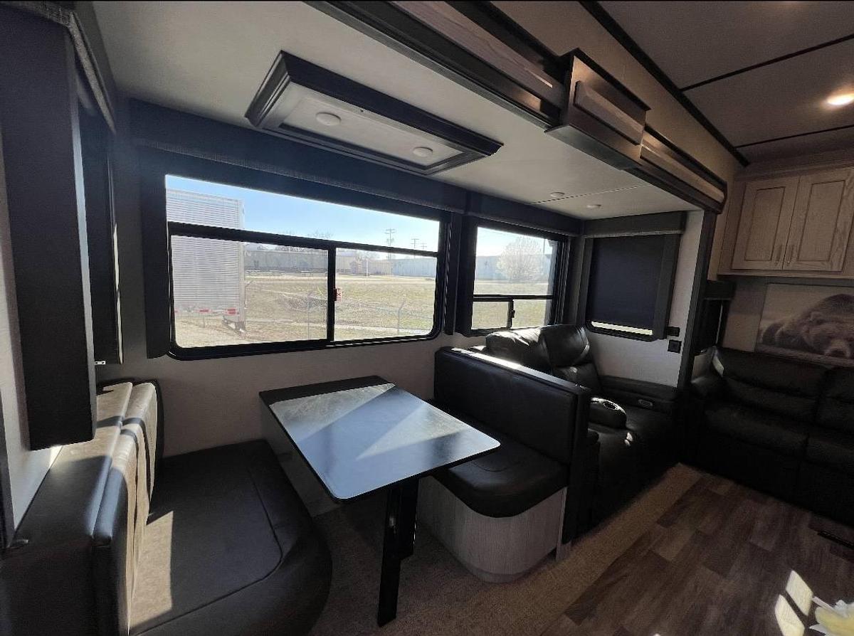 Used 2021 Keystone Montana High Country 351BH Fifth Wheel