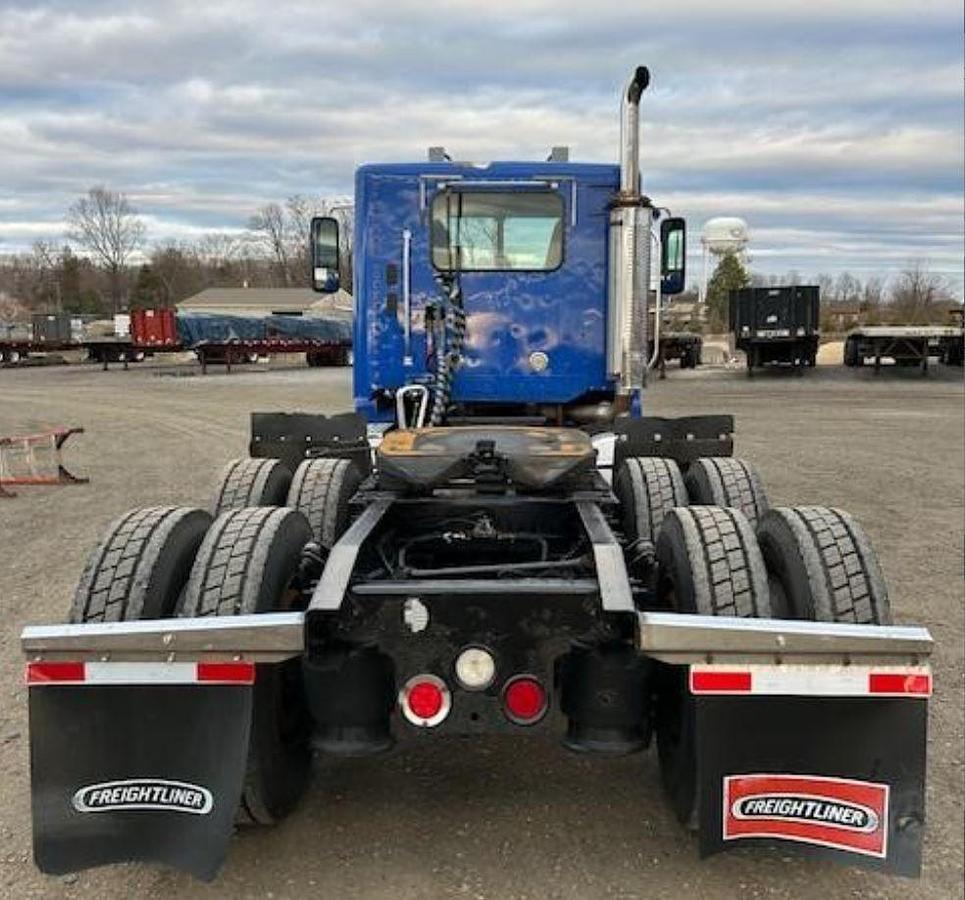 Used 2017 Freightliner Columbia 120