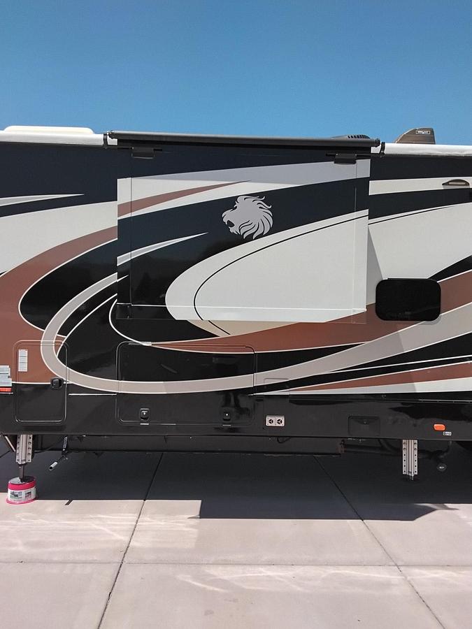 Used 2019 Heartland Landmark 365 Newport Fifth Wheel
