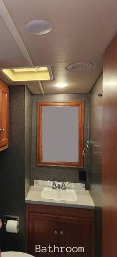 Used 2017 Winnebago Vista